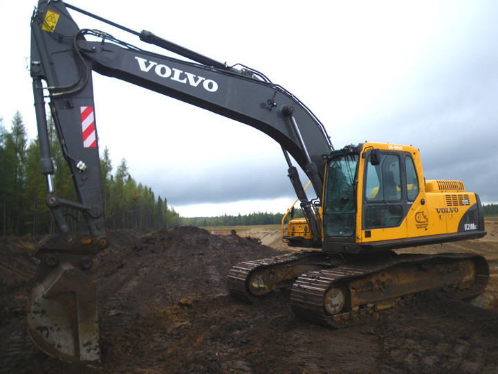 Volvo EC210 укомплектовали фильтрами RF 